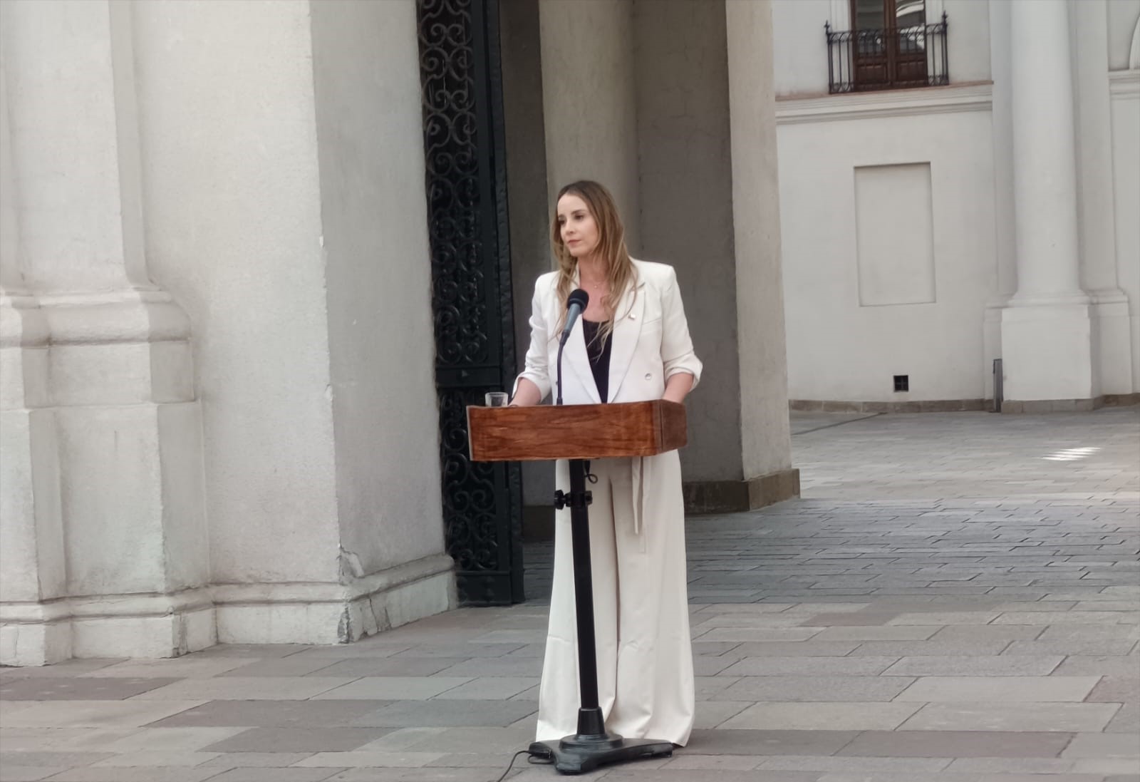 Gobierno descarta “presión” a director de la PDI tras nuevo respaldo de Pdte Kast a Steinert