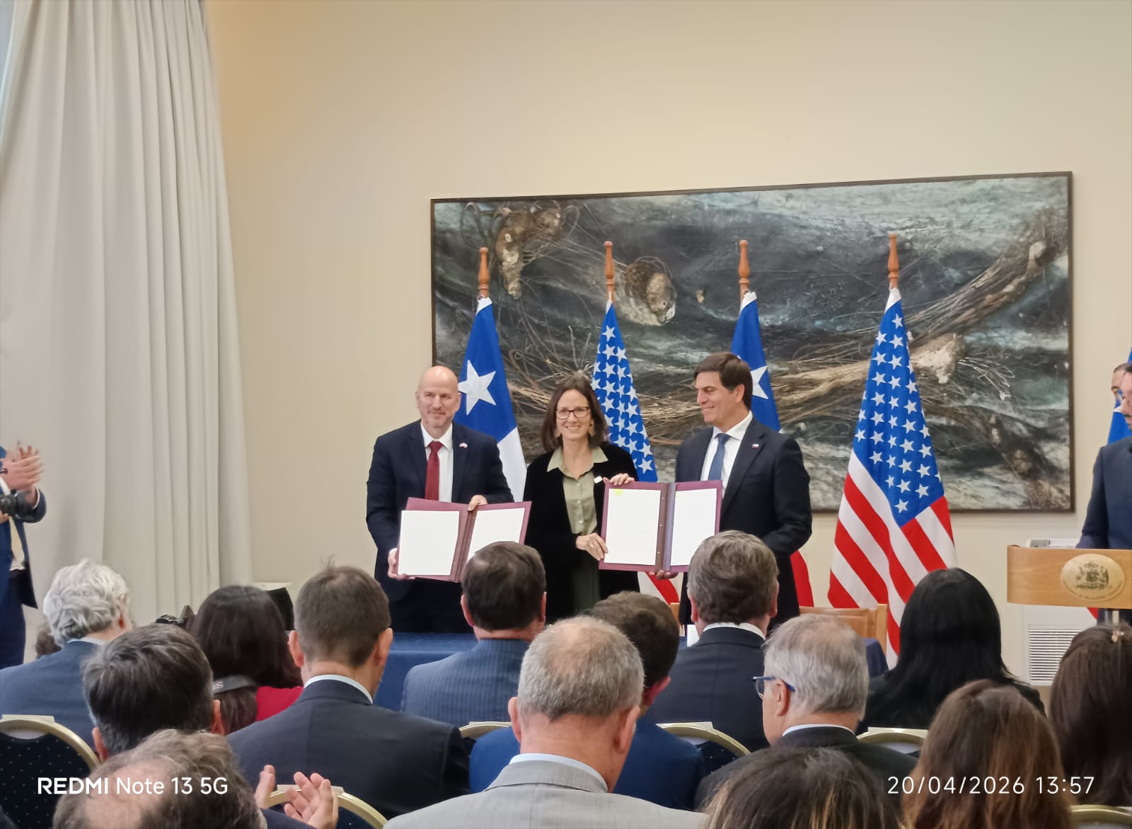 Chile y EEUU firman acuerdo para fortalecer la cooperación de minerales críticos