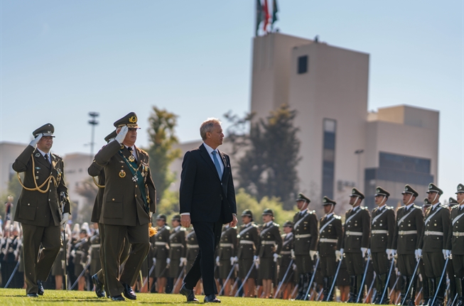 Pdte Kast anuncia “paquete de medidas” para enfrentar crisis de cobertura de dotación que tiene Carabineros