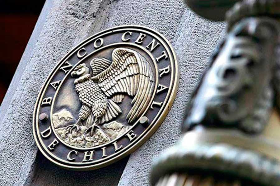 El Imacec vuelve a caer 0,1% en marzo