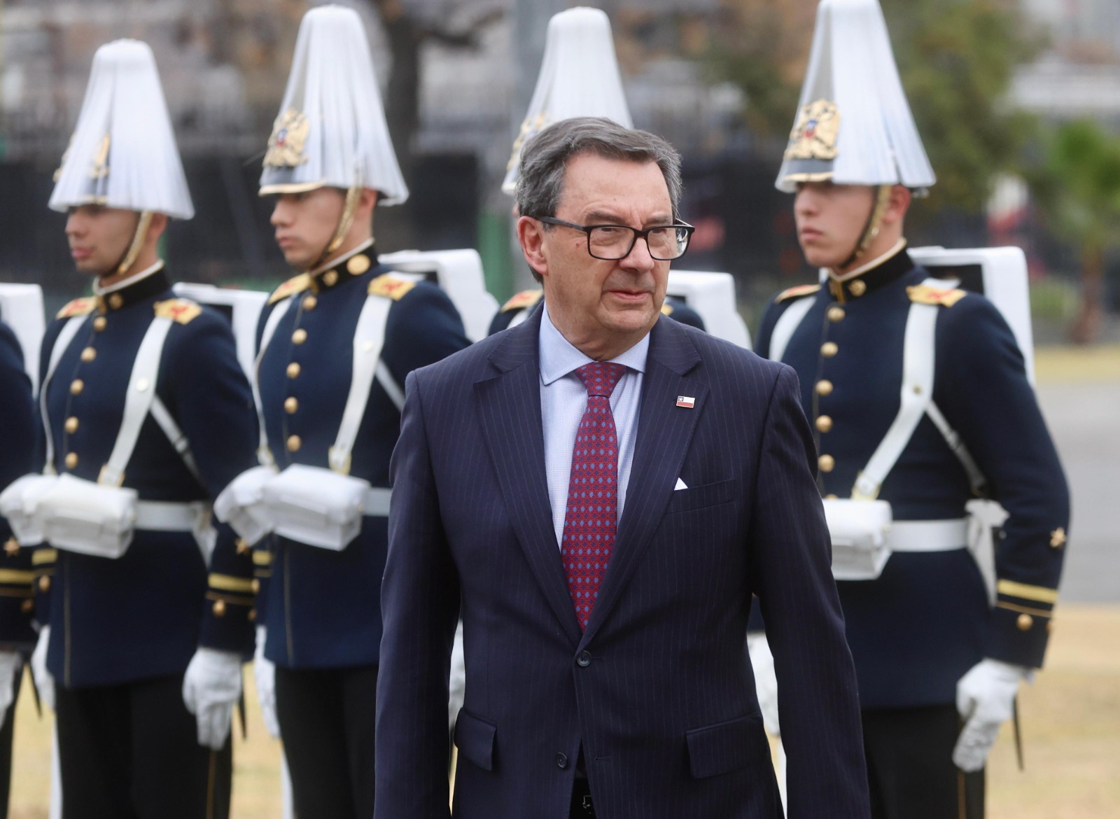 Barros ante críticas por ausencia en emergencia: “No andábamos ni el mundial, ni de vacaciones”