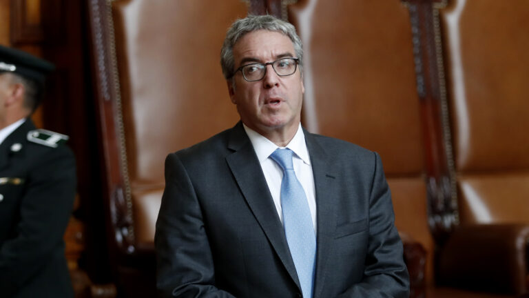 Embajador Zaliasnik se disculpa por usar términos ofensivos a la comunidad palestina en entrevista
