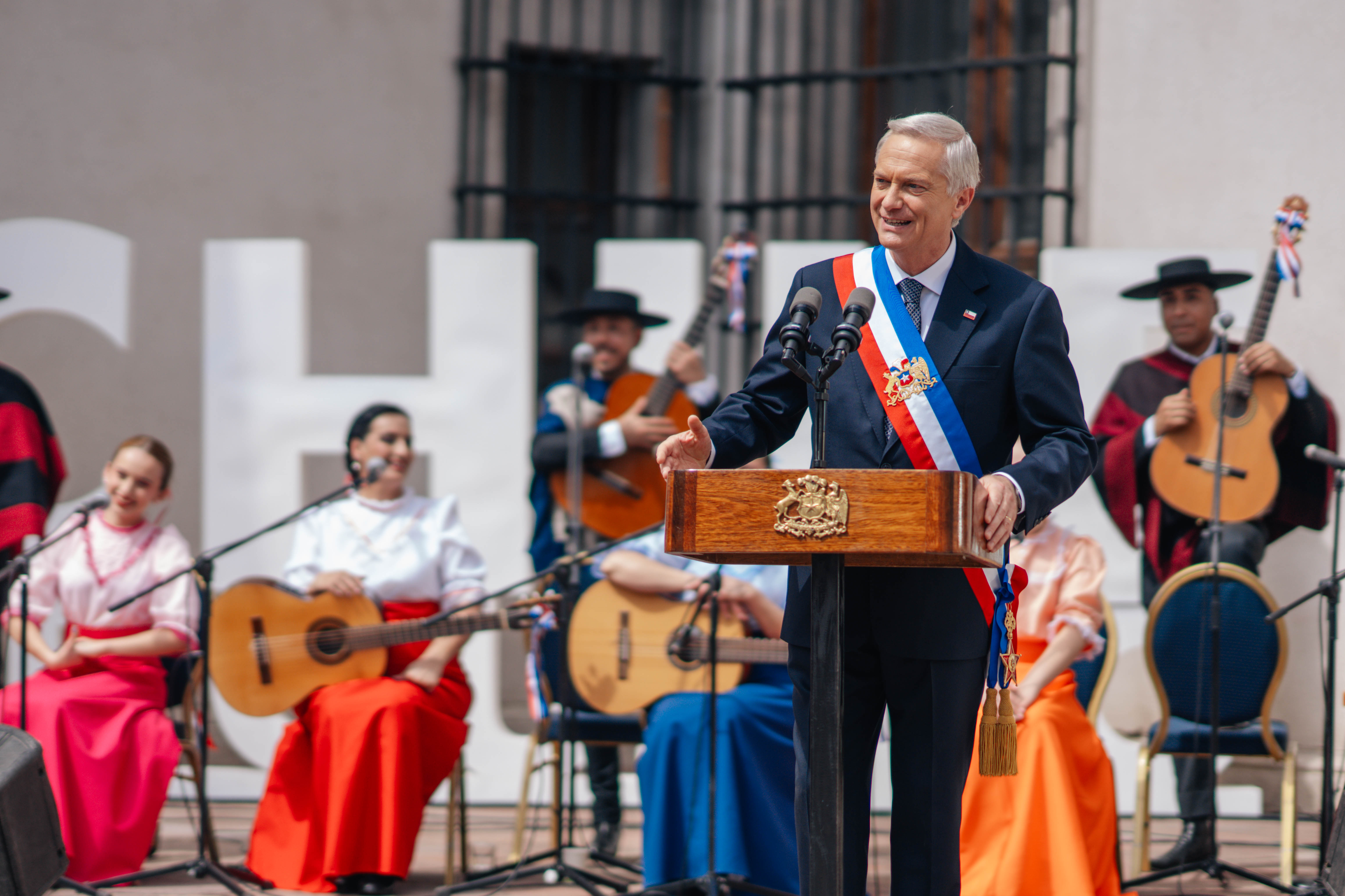 Pdte Kast participa en su primer Te deum y Gala de Fiestas Patrias