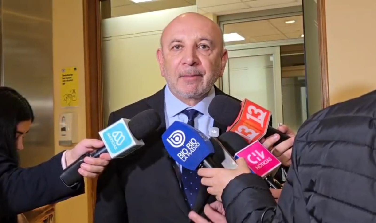 Senador Castro dice que con derogación de decreto por Estrecho de Magallanes, “todos vamos a estar respirando más tranquilos”