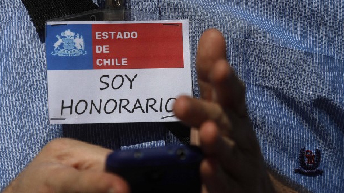 ¿Trabajas a honorarios? Esto debes revisar antes de aceptar tareas durante Fiestas Patrias
