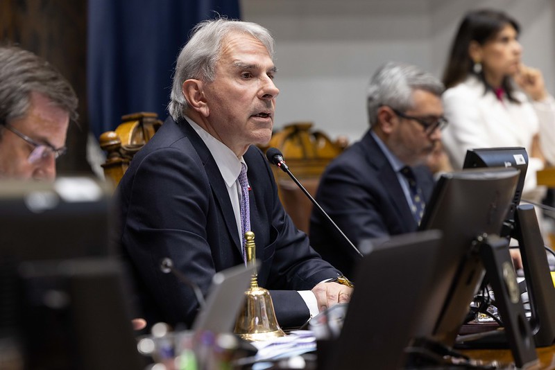 Senador Moreira pide al Gobierno actuar con más firmeza tras nuevos dichos de embajador Judd