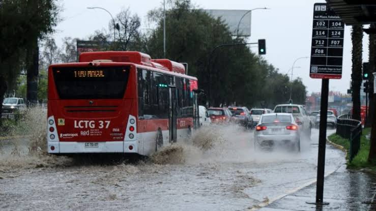 Emiten alerta por lluvias moderadas a fuertes desde Coquimbo a O'Higgins