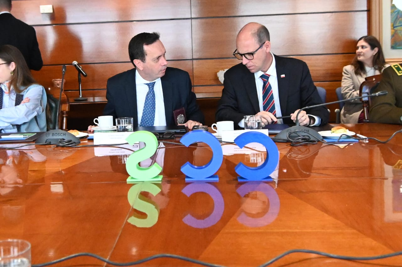 Presidente Kast aprueba Alto Mando 2027 de la PDI
