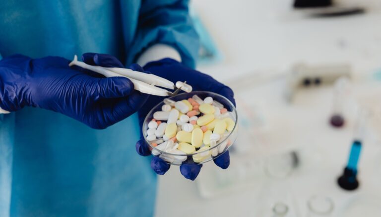 Piden al ISP fortalecer fiscalización a medicamentos importados de países de baja vigilancia sanitaria