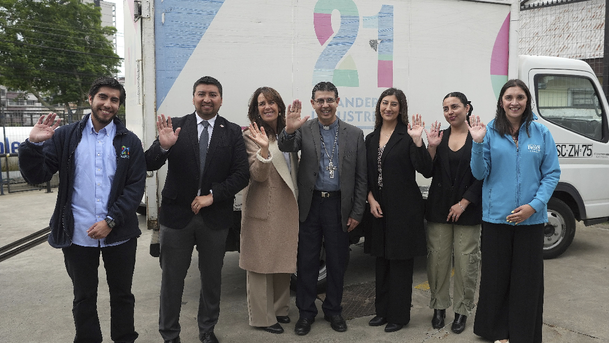 Primera Dama visita Lavandería 21 en Concepción y conoce modelo de inclusión que acompaña a personas con síndrome de Down