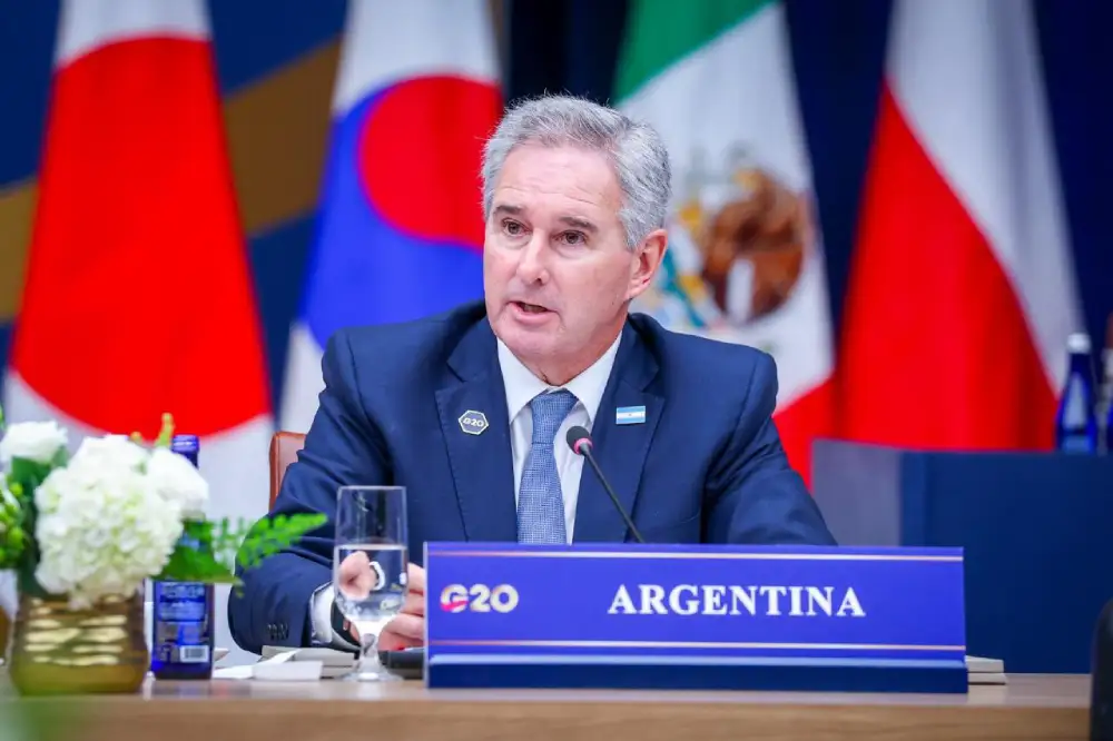 Quirno en G20 le hace un parelé a sus connacionales que arman conflicto con Chile por el viaje del Danstar: "Ningún país puede obstruir el tránsito marítimo"