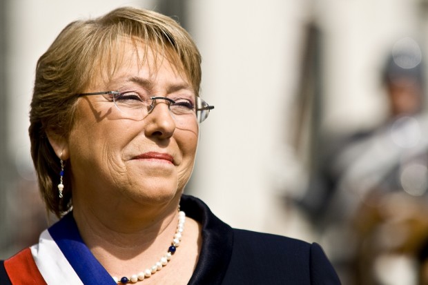 Bachelet sobre encuesta Adimark: «Nunca he trabajado para las encuestas, pero hay que considerarlas»