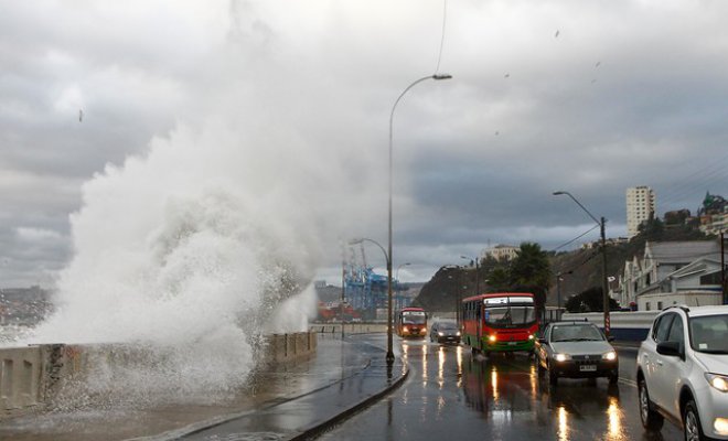 Armada: Alerta de marejadas con olas de 4 metros