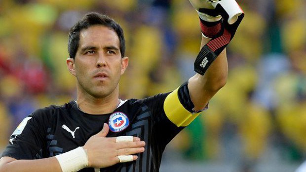 Claudio Bravo: Insiste en "taparle la boca" a sus críticos ...