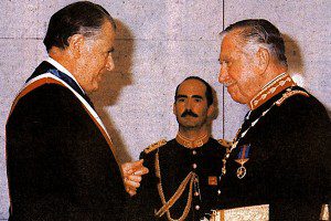 aylwin-y-pinochet_cambio de mando