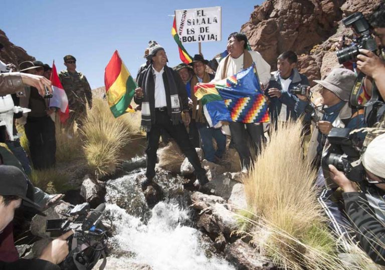 Chile se adelanta y demanda a Bolivia ante La Haya por aguas del Silala