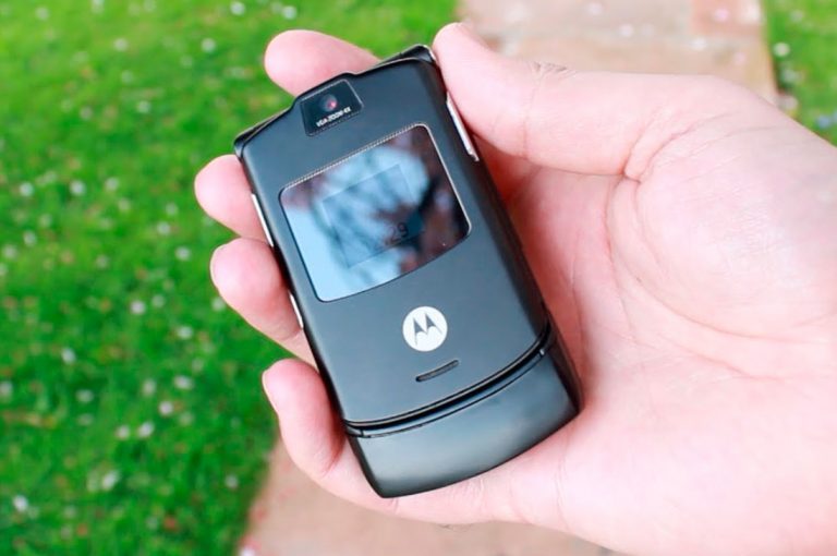 Motorola relanzará el celular RAZR