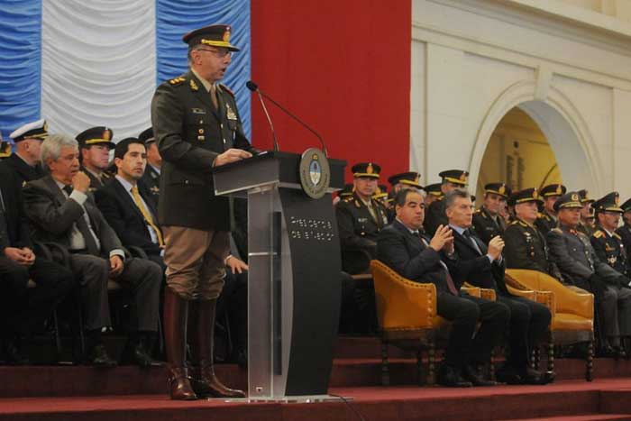 A la conmemoración de los 206 años del Ejercito argentino asistió el comandante en jefe de Ejército de Chile, general Humberto Oviedo.