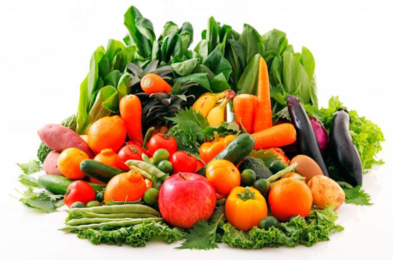 Día Mundial de la Alimentación: Los beneficios de 425 tomates, 210 zanahorias o 150 manzanas en un solo sorbo y sin engordar