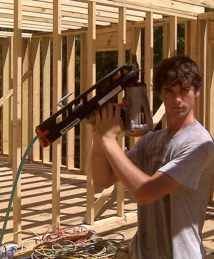 mother-builds-house-youtube-tutorials-cara-brookins-37-2