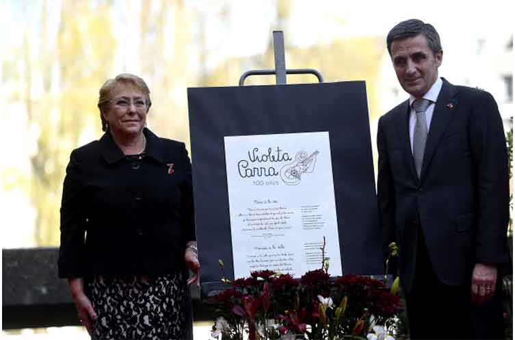 En Suiza Bachelet rinde homenaje en el centenario de Violeta Parra