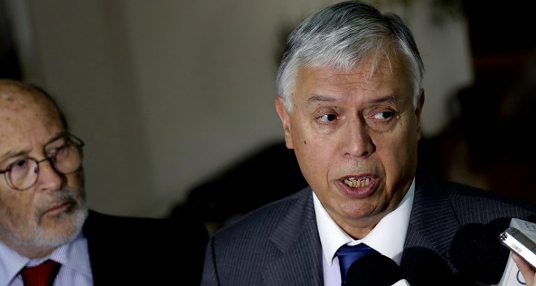 La tibia respuesta del ministro de Agricultura de Chile ante dura amenaza de Brasil