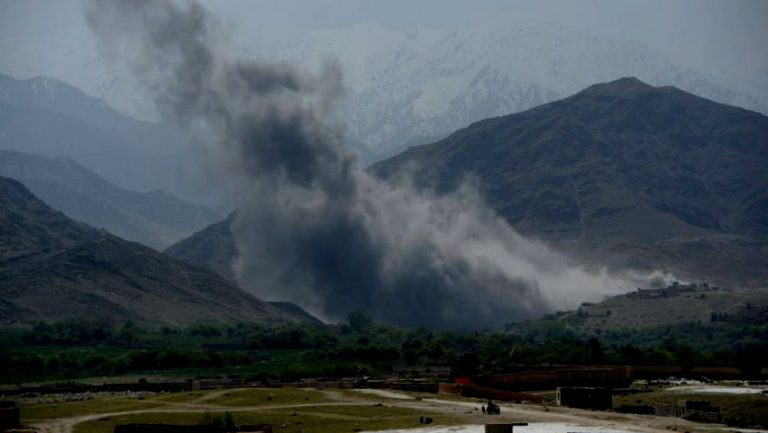 EI niega haber sufrido bajas en el bombardeo estadounidense en Afganistán