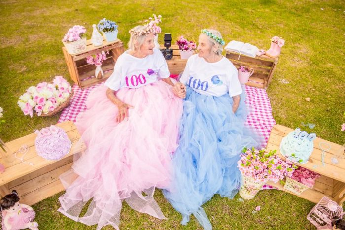 Brazilian-twins-celebrate-100-year-anniversary-with-photo-essay-591ca9b38592f__880