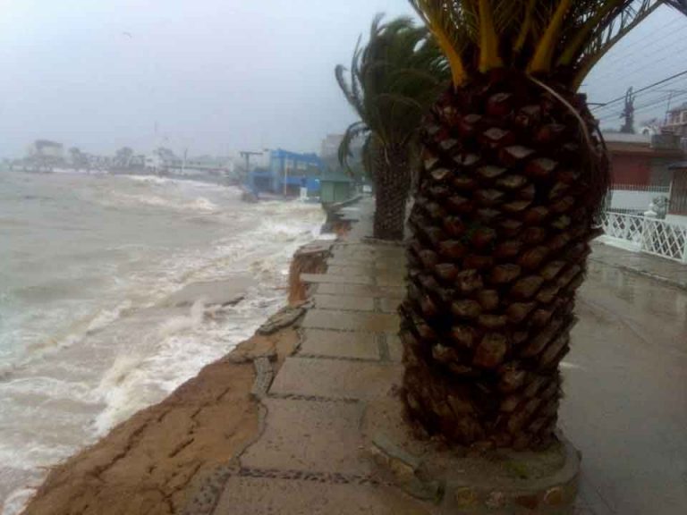 Algarrobo: Serios daños  deja temporal y marejadas en borde costero