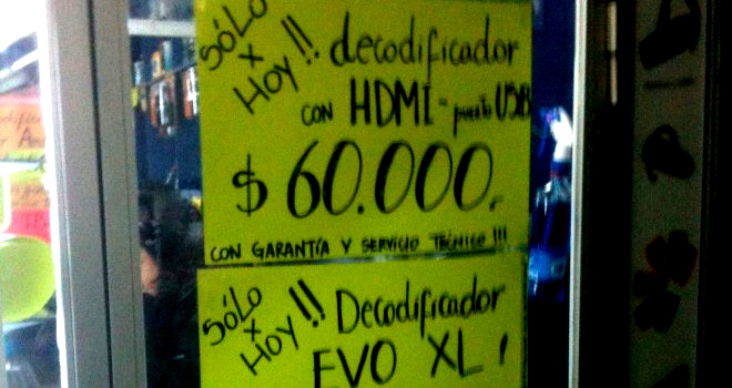 En ferias persas, ferias libras y locales comerciales se pueden encontrar dispositivos y antenas para instalar Decos alternativos, con esta ley serán sacados del mercado.