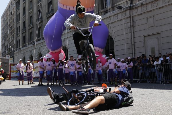 Adelanto París Parade 2017