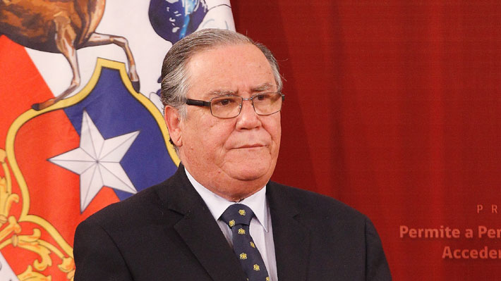 Acusan a ex ministro Campos de impedir cierre de Punta Peuco