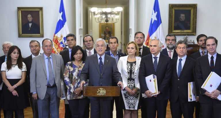 Piñera y las ideas para reforzar la seguridad pública: Volverían los “fotorradares”  y  drones entre otras medidas