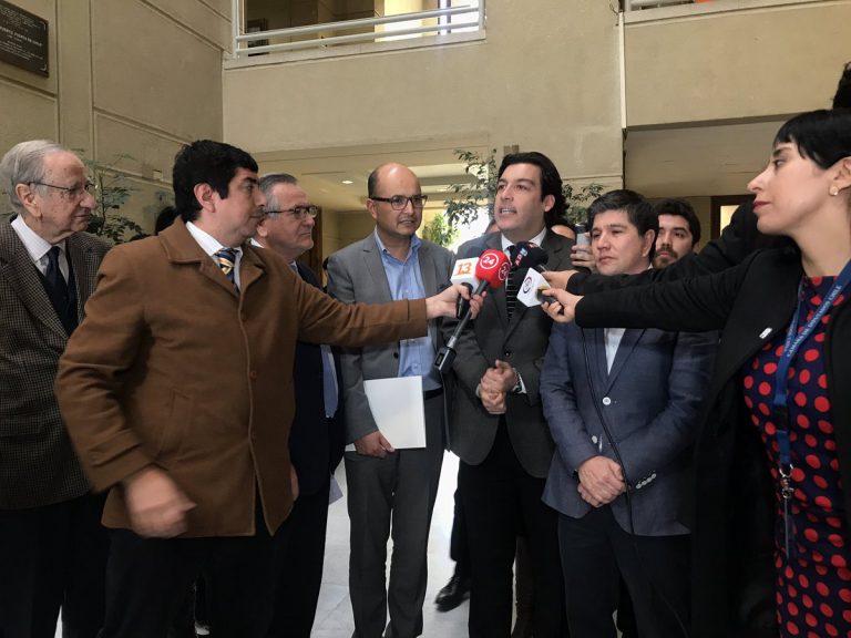 Diputado Raúl Leiva calificó de “grave error” la sigla CNI de Sebastián Piñera