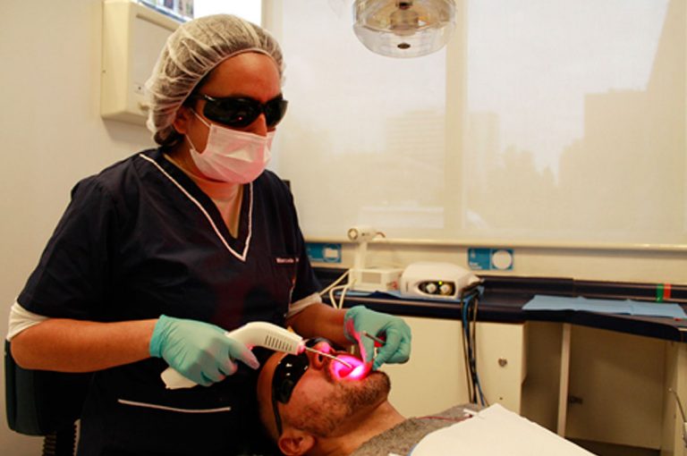 Clínica de Medicina Oral estrena Láser de Baja Potencia
