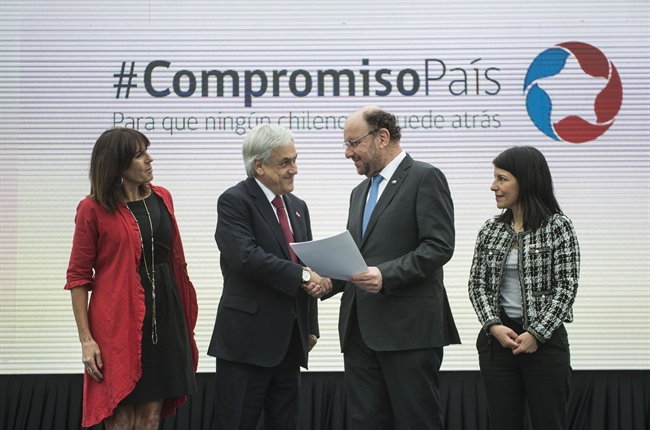 Piñera NO le da crédito a ministro Moreno por “Compromiso País” y destaca el rol que juega el empresariado en su gobierno