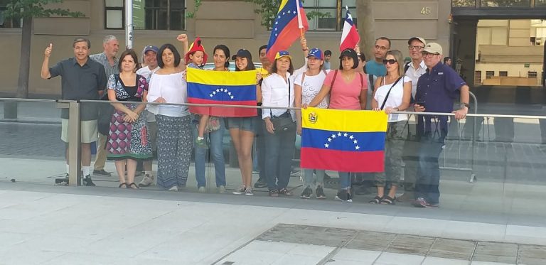 Venezolanos residentes en Chile piden a Piñera confiscar “bienes y cuentas” de Nicolás Maduro