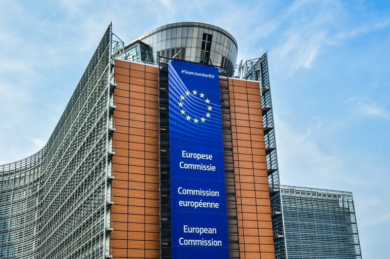 En todas partes se cuecen habas: UE multa con MIL MILLONES  de euros al Cartel de los Bancos