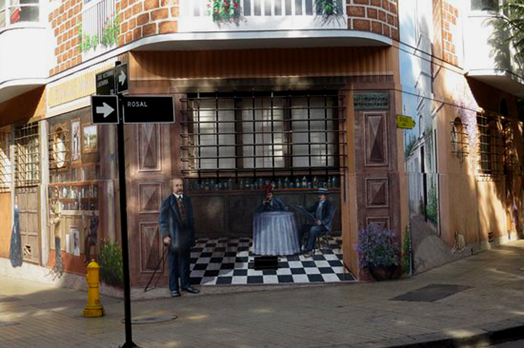REPORTAJE GRÁFICO // Barrio Lastarria-Bellas Artes: El mural de la discordia en medio de muros sucios y rayados