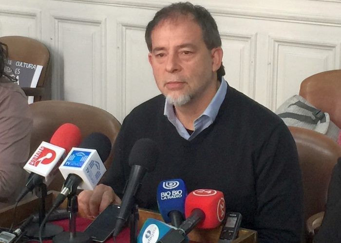 “Me parece muy sospechoso que el tema OAS aparezca en el momento en que Bachelet está cuestionando a Bolsonaro”, afirma Girardi