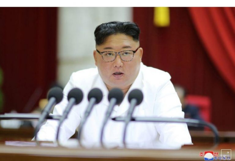 Kim Jong Un doblemente recargado anuncia una “nueva arma estratégica de Corea del Norte”