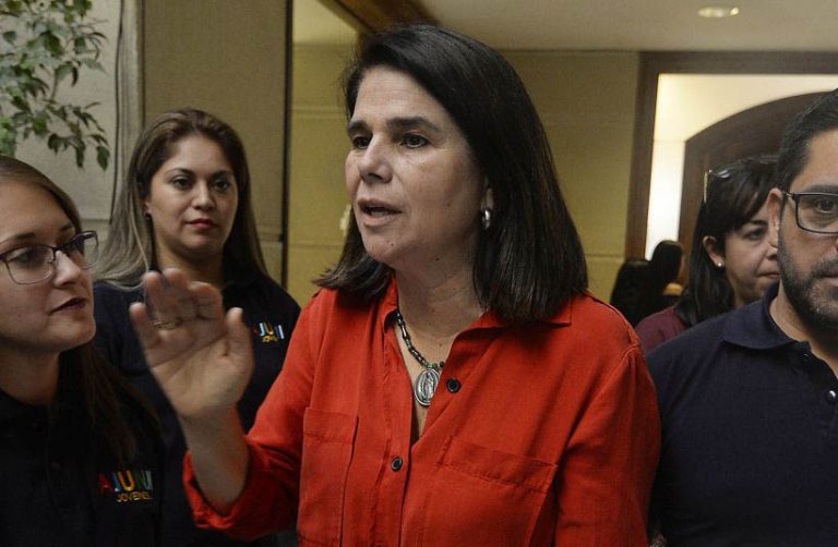 Diputada Ximena Ossandón pide urgente salida de Cristián Larroulet