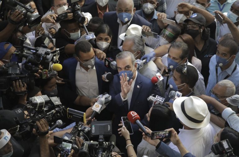 Empresario Luis Rodolfo Abinader Corona gana la presidencial en República Dominicana