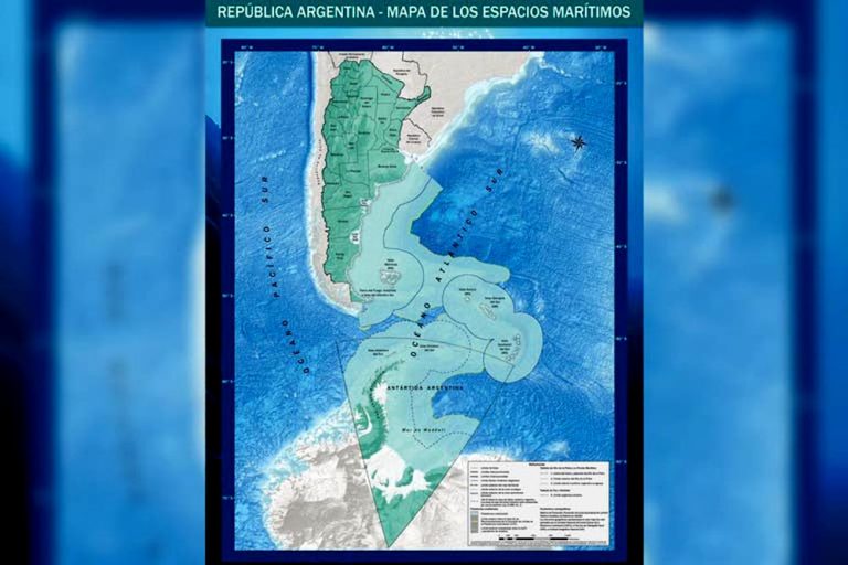 Clarín publica: “Nuevo mapa de la Argentina que ubica a Tierra del Fuego en el centro del país”, ahora es bioceánico y bicontinental