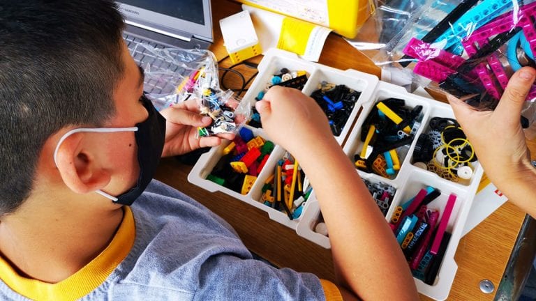 Good Neighbors y Lego Education lanzan taller piloto de robótica para niñas y niños de Pudahuel