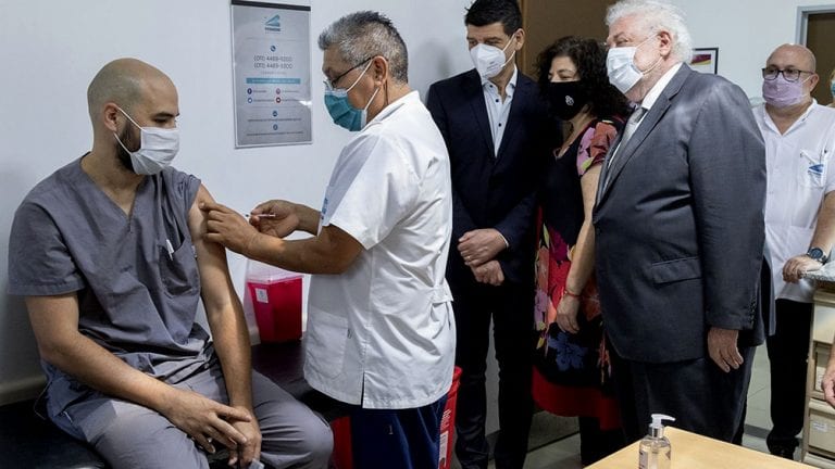“Cifras Alentadoras”: Argentina inicia segunda etapa de vacunación y “se aseguró 51 millones de dosis”