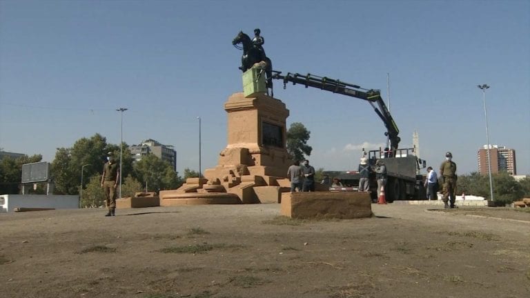 Bellolio asegura que cuando se repare monumento a Baquedano volverá a su lugar