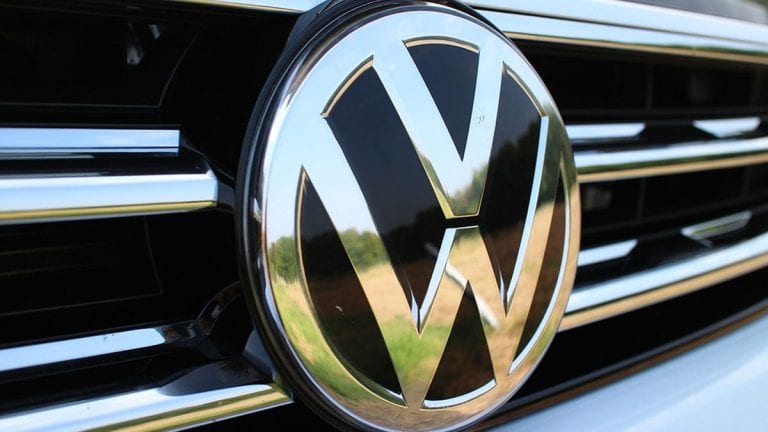 A sólo 4 días del fin de las inscripciones, el 50% de los potenciales beneficiarios del acuerdo ODECU-Volkswagen aún no solicita su compensación