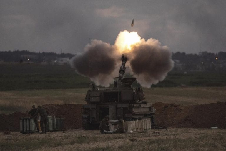 Israel sigue bombardeando y aniquilando Gaza