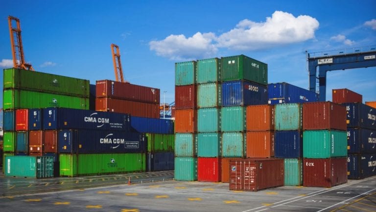 Desabastecimiento y precio de contenedores: Razones del aumento de costos en  importaciones para el resto del 2021
